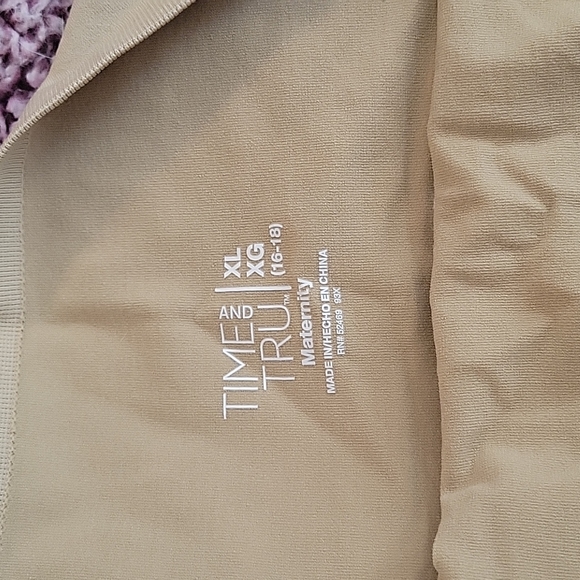 Maternity shirts - Picture 2 of 3